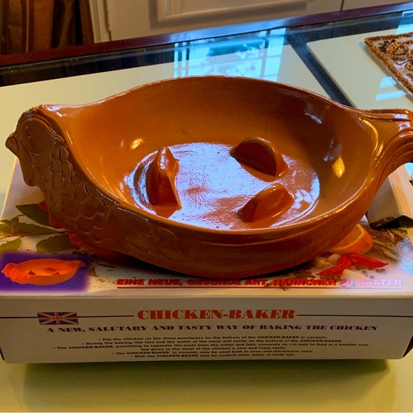 Hahnchenbrater Chicken Baker . Ceramic chicken baked dish. - Picture 2 of 11